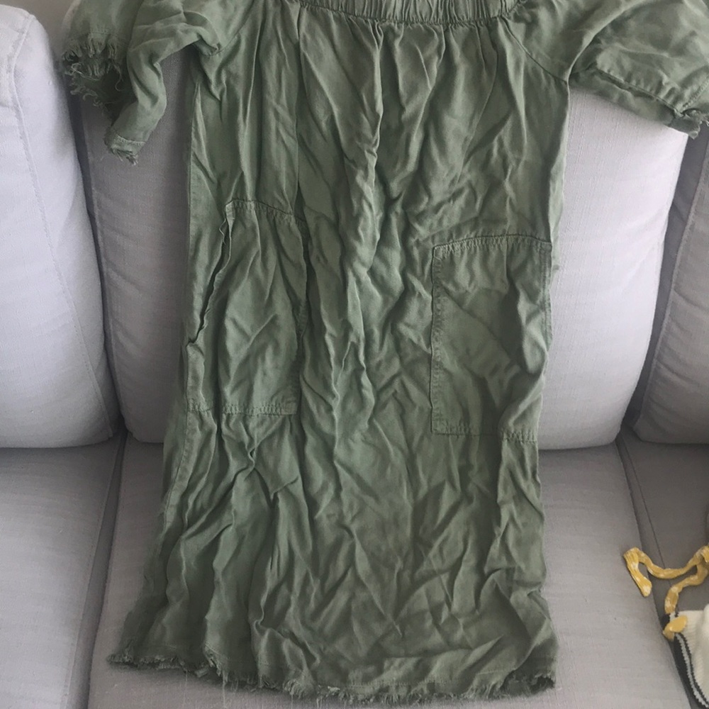Off the shoulder dress with pockets